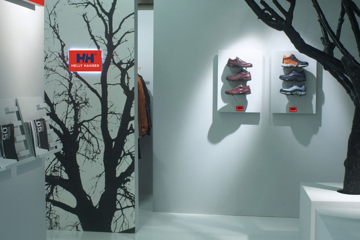 Helly Hansen stand interni Pitti Firenze